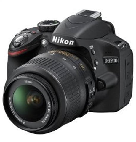❤即購入1000円OFF❤美品❤ Nikon D3200 欲張り標準ズームセット Nikon 【フルサイズ】【標準】FXフォーマット用ズームレンズ